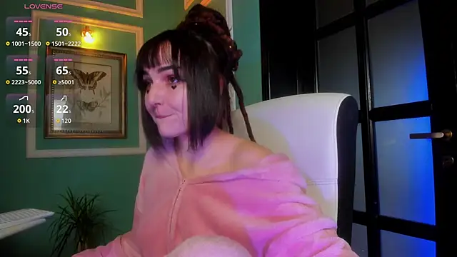 Snapshot of 1Munique chatting on 1, 12, 2025 1Munique online show from 1, 12, 2025