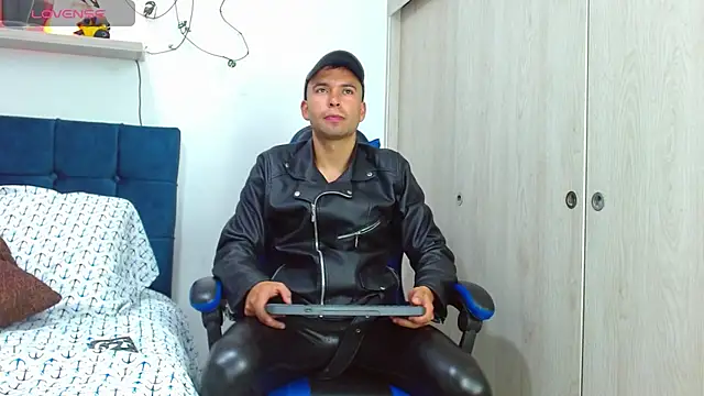 Snapshot of dorian_h_ chatting on 18, 7, 2026 dorian h online show from 18, 7, 2026