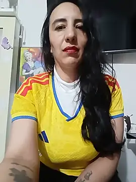 Snapshot of christine-x chatting on 3, 7, 2026 christine-x online show from 3, 7, 2026