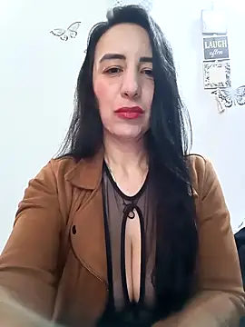 Snapshot of christine-x chatting on 18, 10, 2025 christine-x online show from 18, 10, 2025