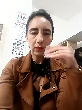 christine-x online show from 25, 1, 2025