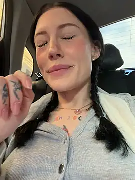 Melissa crazy online show from 22, 7, 2026