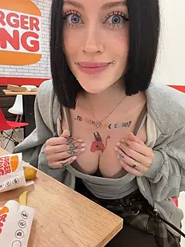 Melissa crazy online show from 10, 7, 2026