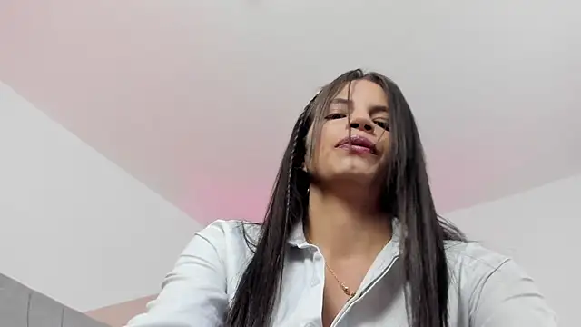 angieebaezz online show from 4, 3, 2025