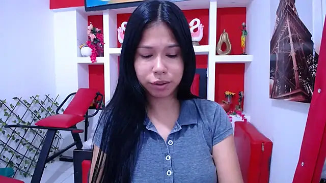 Letty Plugxo online show from 22, 10, 2025