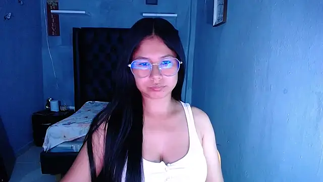 Letty Plugxo online show from 12, 2, 2026