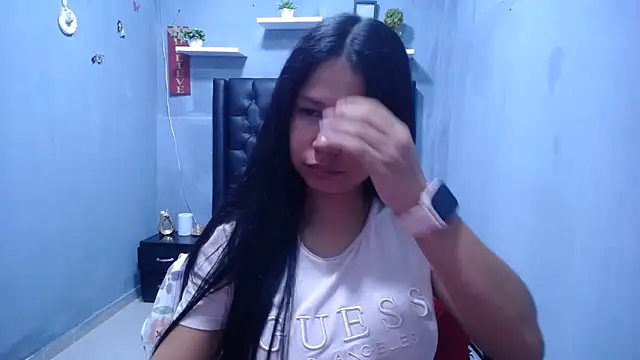 Letty Plugxo online show from 30, 3, 2026