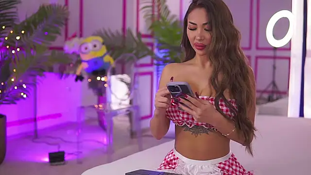 MissMooon online show from 12, 1, 2025