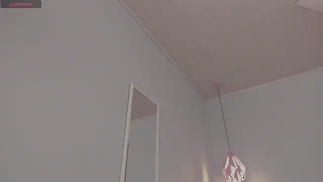 ScarletGV online show from 6, 3, 2025