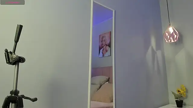 ScarletGV online show from 29, 3, 2026