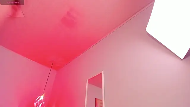 ScarletGV online show from 9, 10, 2025