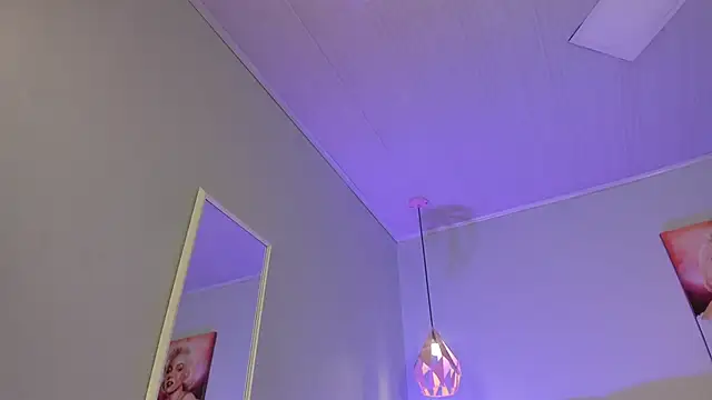 ScarletGV online show from 18, 12, 2025