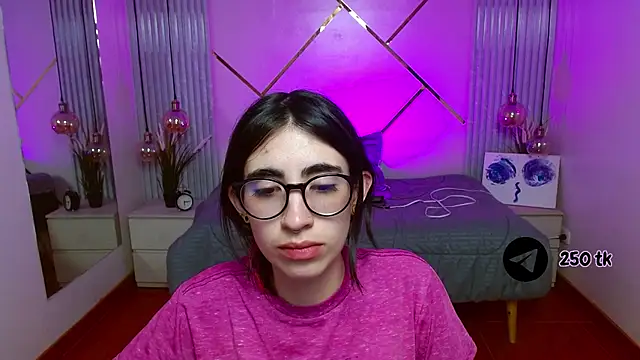 LenaRoses online show from 15, 5, 2026