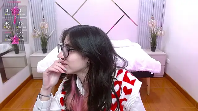 LenaRoses online show from 7, 11, 2025