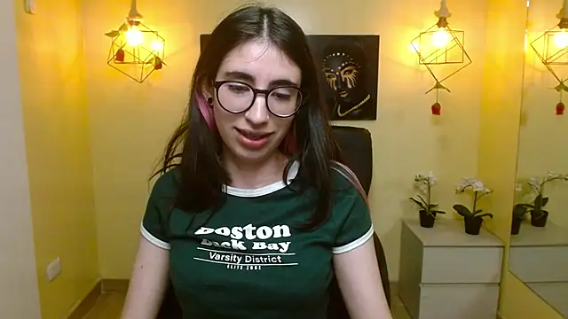 LenaRoses online show from 5, 3, 2025