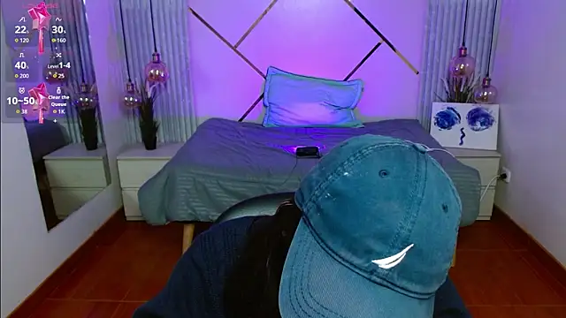 LenaRoses online show from 8, 4, 2026