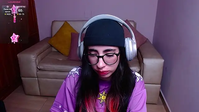 LenaRoses online show from 6, 4, 2026