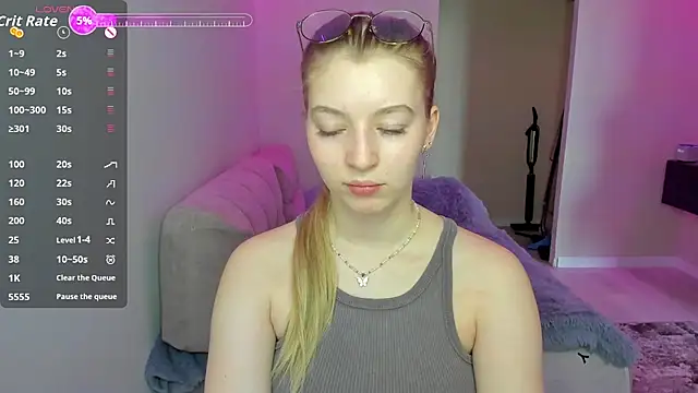 Snapshot of Drive-Crazy- chatting on 12, 4, 2026 Drive-Crazy- online show from 12, 4, 2026