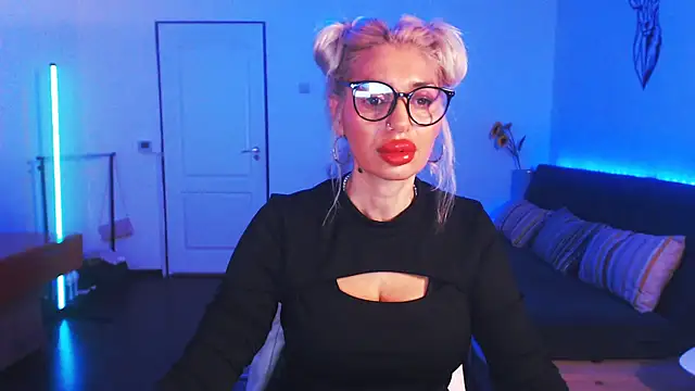 beauty chl0e online show from 24, 12, 2024