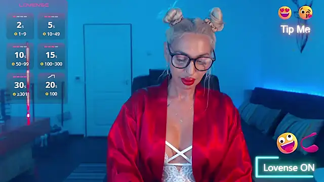 beauty chl0e online show from 10, 9, 2025