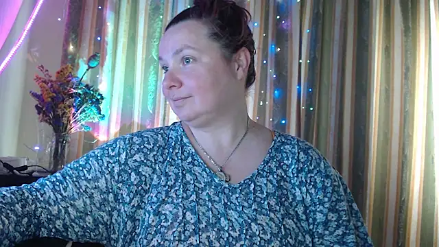 Snapshot of amorelara chatting on 4, 6, 2026 amorelara online show from 4, 6, 2026