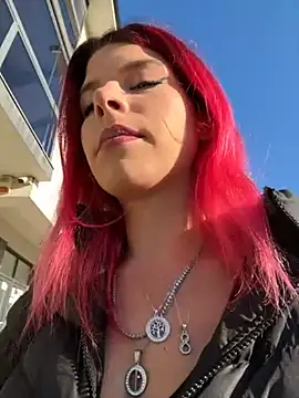 Snapshot of RiriRoseey chatting on 19, 10, 2025 RiriRoseey online show from 19, 10, 2025