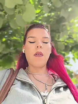 RiriRoseey online show from 5, 5, 2026