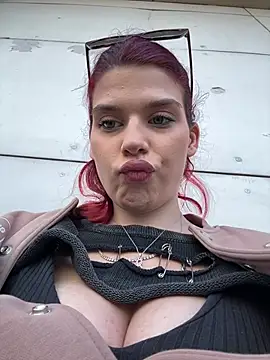 RiriRoseey online show from 11, 3, 2026