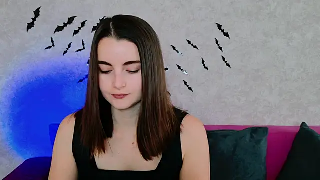 Snapshot of Miss_Arwen chatting on 28, 10, 2025 Miss Arwen online show from 28, 10, 2025