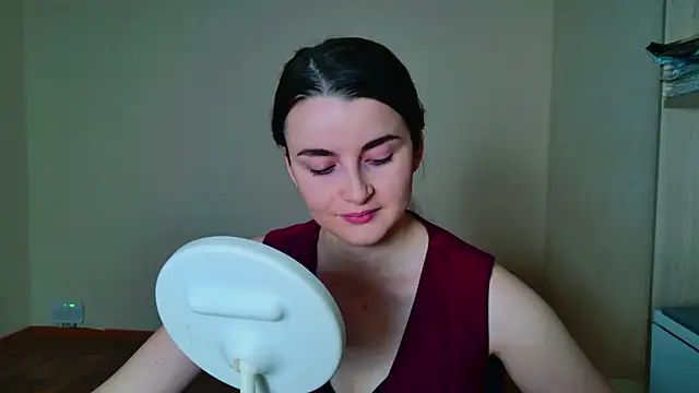 Miss Arwen online show from 4, 2, 2025