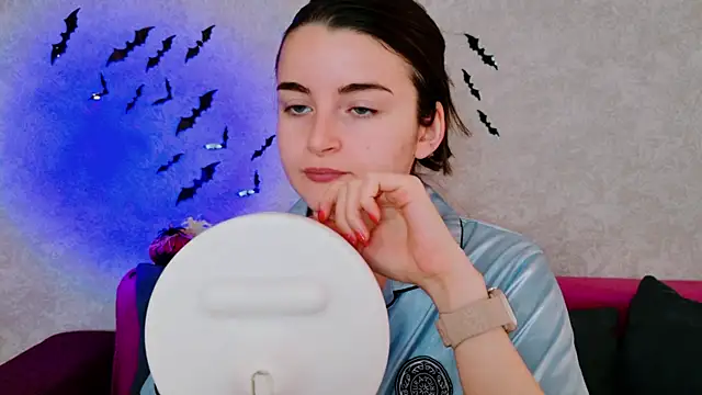 Snapshot of Miss_Arwen chatting on 16, 10, 2025 Miss Arwen online show from 16, 10, 2025