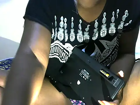 Sugarbaby32 online show from 7, 4, 2026