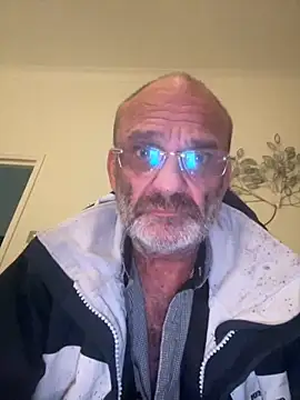 Shyboy817 online show from 14, 11, 2025