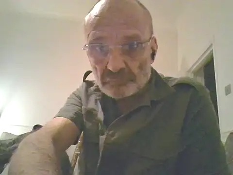 Shyboy817 online show from 11, 11, 2025