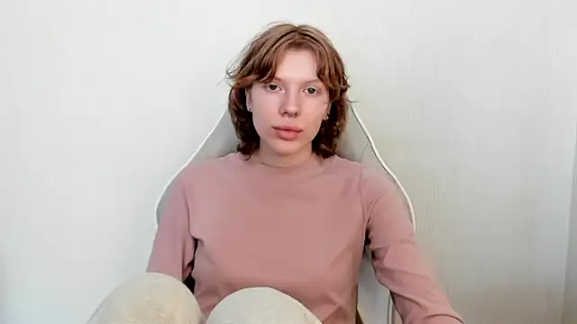 StellaDavis online show from 12, 3, 2026