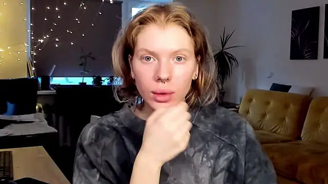 Snapshot of StellaDavis chatting on 13, 2, 2025 StellaDavis online show from 13, 2, 2025