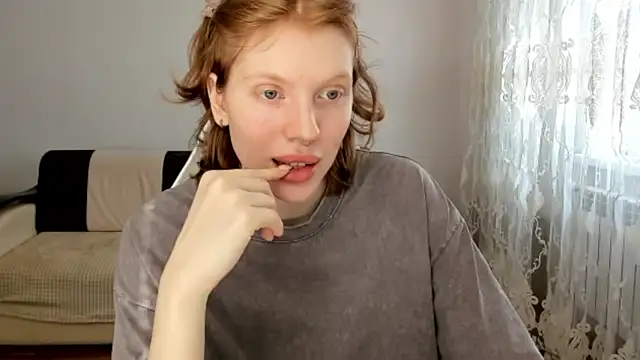 StellaDavis online show from 14, 4, 2026