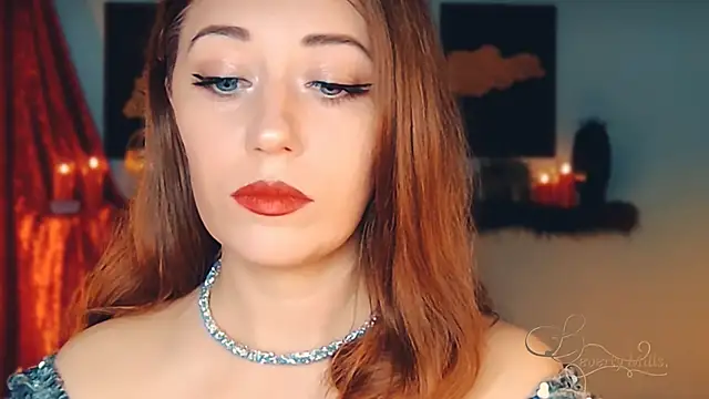 Snapshot of MissBeverlyMills chatting on 27, 10, 2025 MissBeverlyMills online show from 27, 10, 2025