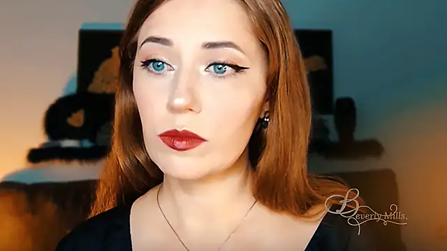 Snapshot of MissBeverlyMills chatting on 29, 9, 2025 MissBeverlyMills online show from 29, 9, 2025