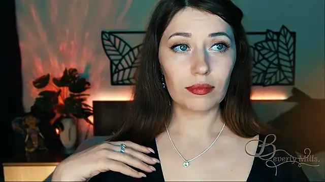 Snapshot of MissBeverlyMills chatting on 25, 1, 2025 MissBeverlyMills online show from 25, 1, 2025