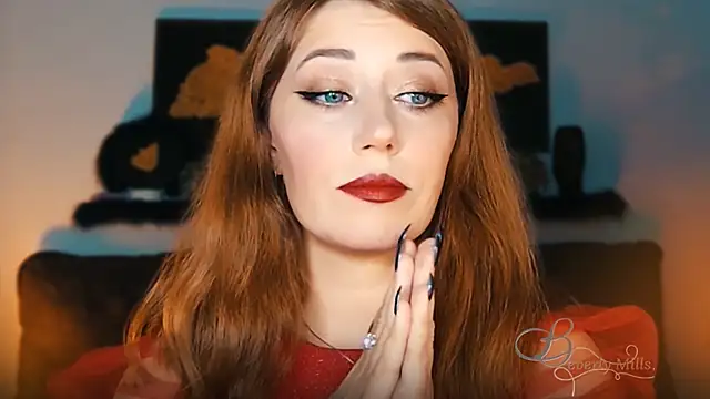 Snapshot of MissBeverlyMills chatting on 19, 9, 2025 MissBeverlyMills online show from 19, 9, 2025