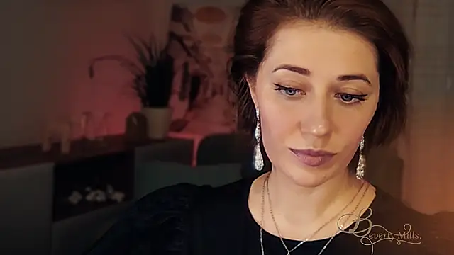 MissBeverlyMills online show from 18, 1, 2026