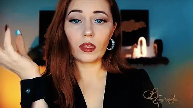 MissBeverlyMills online show from 30, 11, 2025