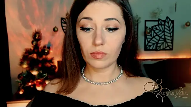 Snapshot of MissBeverlyMills chatting on 28, 12, 2024 MissBeverlyMills online show from 28, 12, 2024