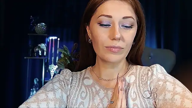 MissBeverlyMills online show from 14, 4, 2026