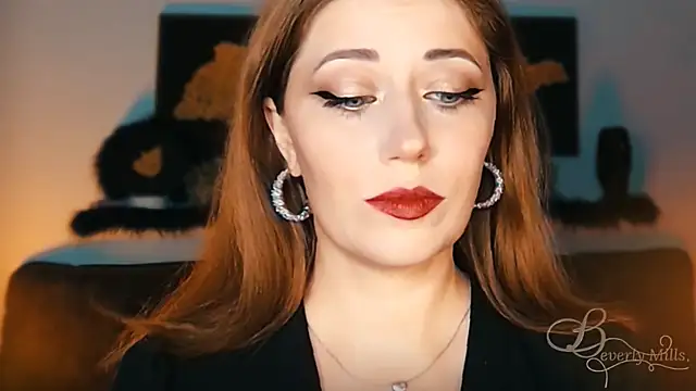 Snapshot of MissBeverlyMills chatting on 17, 9, 2025 MissBeverlyMills online show from 17, 9, 2025