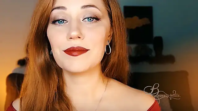 Snapshot of MissBeverlyMills chatting on 2, 10, 2025 MissBeverlyMills online show from 2, 10, 2025