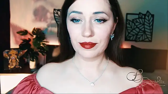 Snapshot of MissBeverlyMills chatting on 19, 2, 2025 MissBeverlyMills online show from 19, 2, 2025