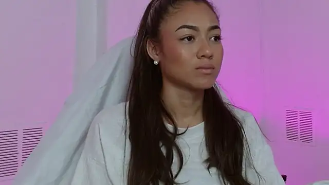 hantonella  online show from 21, 11, 2025