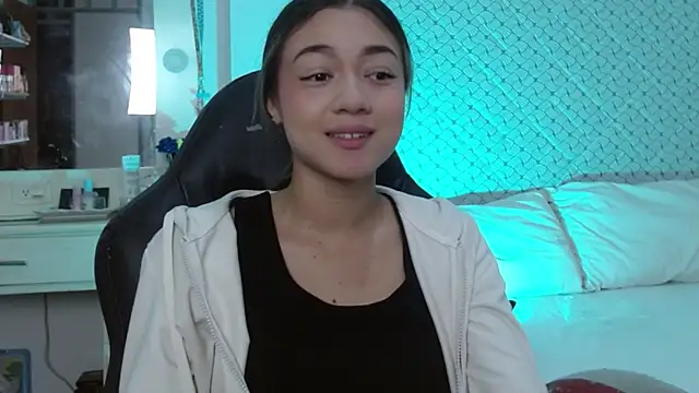 Snapshot of hantonella_ chatting on 23, 7, 2026 hantonella online show from 23, 7, 2026